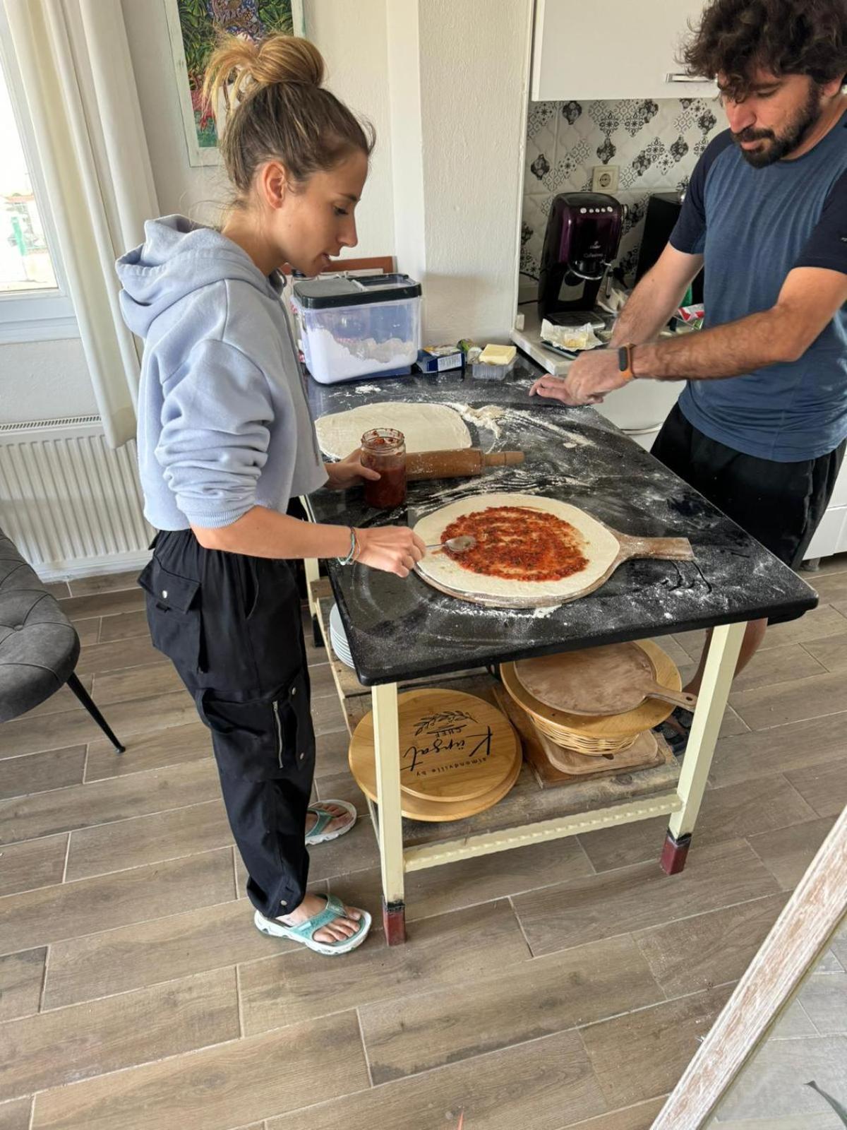 Gasthof Guezelbahce Yemek Atoelyesi Izmir