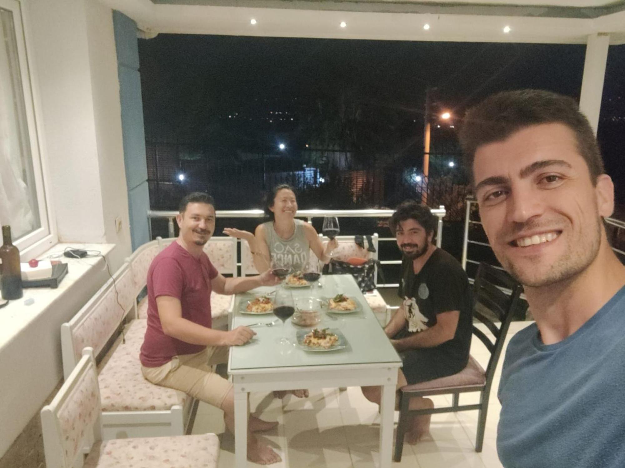 Guezelbahce Yemek Atoelyesi Guest house *
